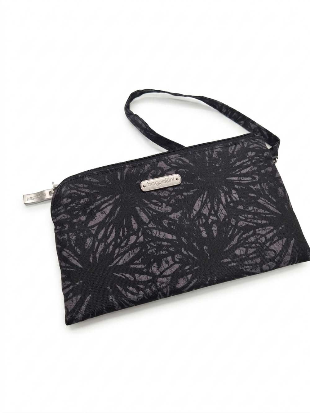 Baggallini RFID Wristlet Wallet On the Go Daily Black Flower Zip Wallet Clutch